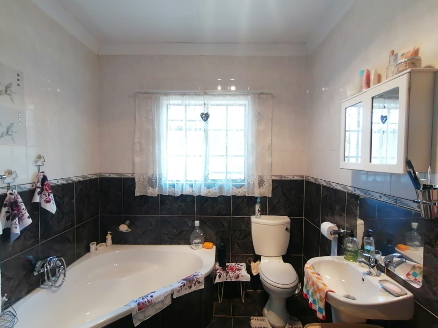 3 Bedroom Property for Sale in Collerville North West